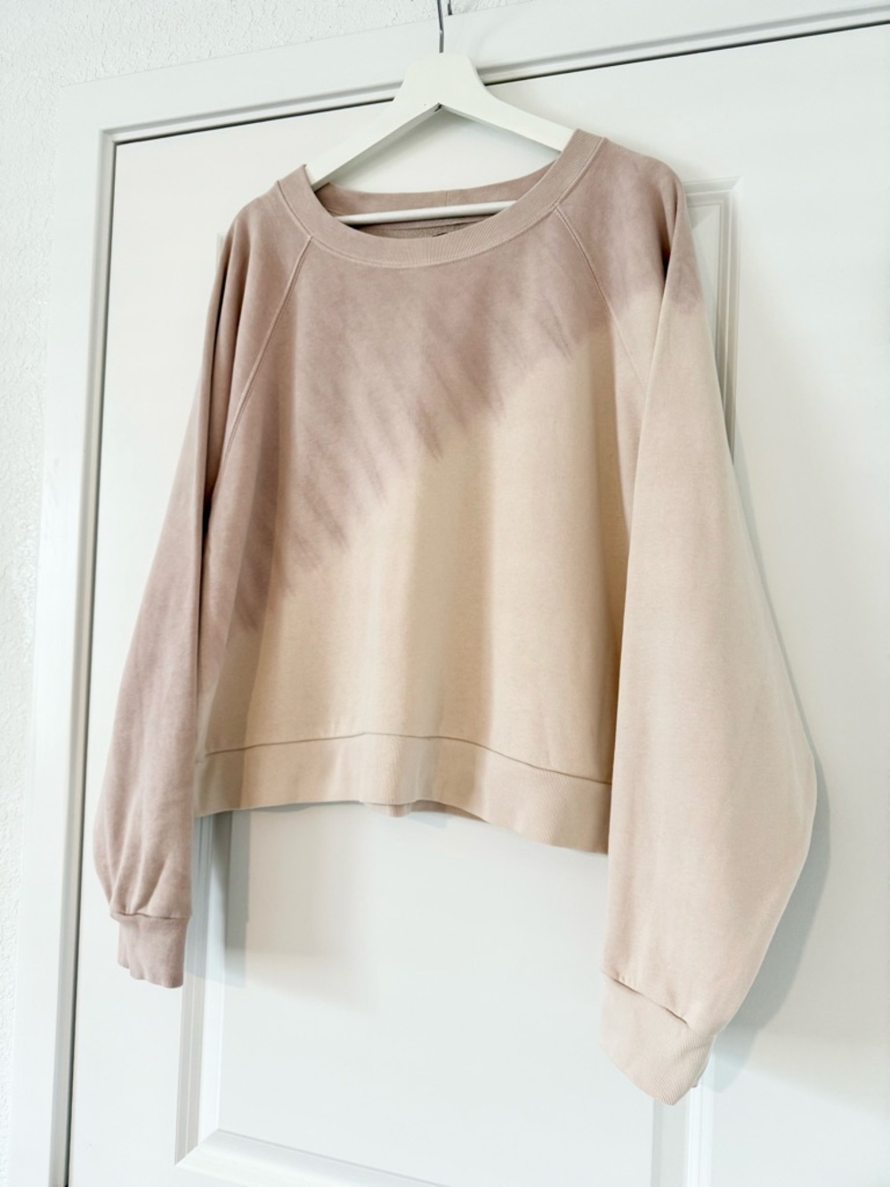 MOVING SALE | Women’s GAP Soft Pink Tie Dye Crewneck Sweatshirt, Size XL